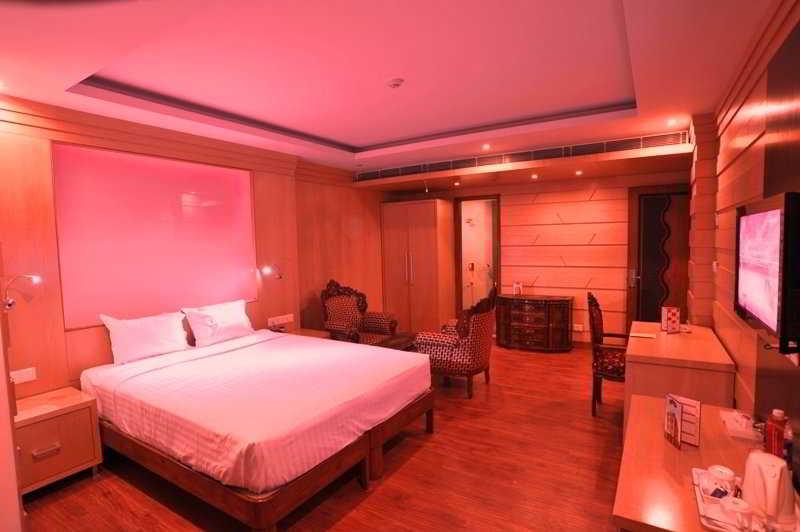 Hotel Emarald, Nowe Delhi Pokój zdjęcie